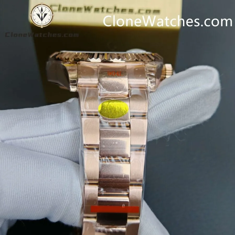 Rolex Super Clone Watches 1:1 Sky Dweller Rose Gold Blue Oyster M336935 9002 Movement - Image 10