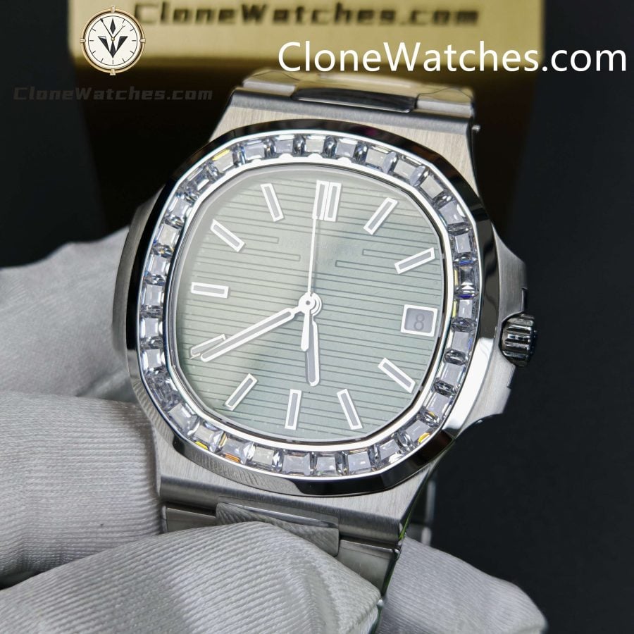 Patek Philippe Super Clone Watches 1:1 Nautilus 5711 Green Dial Diamond Bezel - Image 5