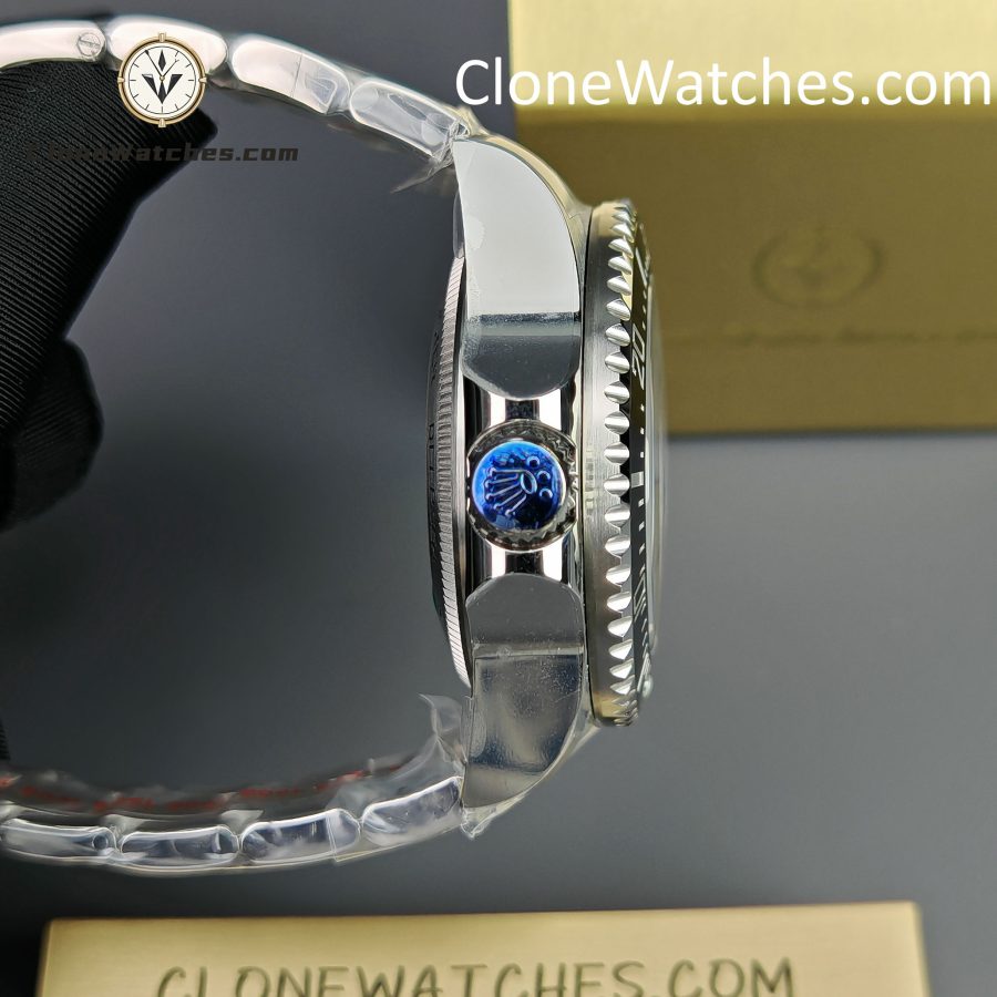 Rolex Super Clone Watches 1:1 Deepsea Sea Dweller Gradient Blue Dial M126660 3235 Movement - Image 8