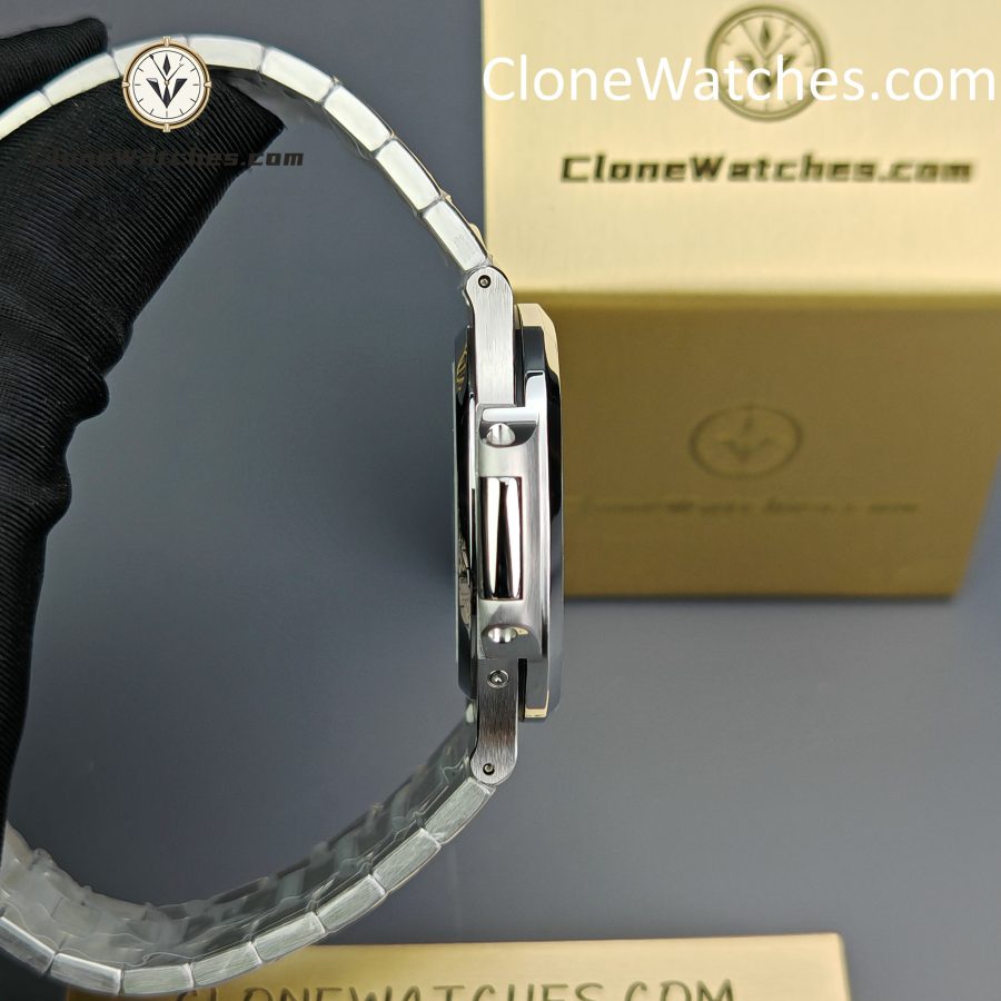 Patek Philippe Super Clone Watches 1:1 Nautilus Moon Phase 5712 Blue Dial New Clasp - Image 8