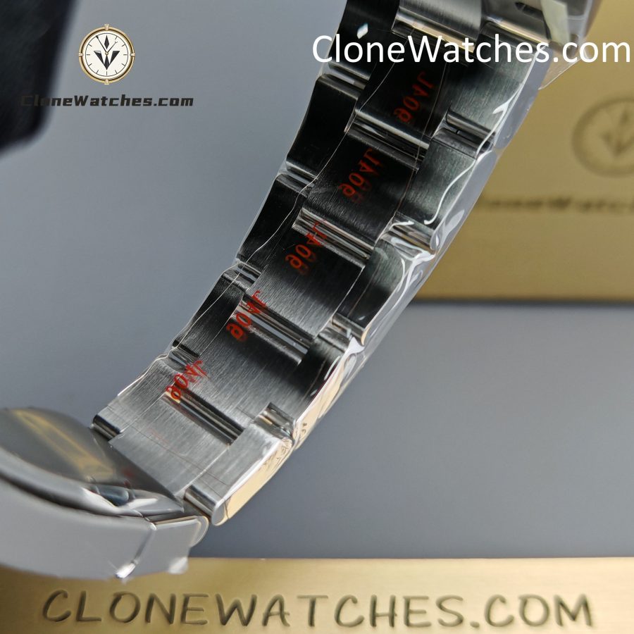 Rolex Super Clone Watches 1:1 Oyster Perpetual Green Dial 41mm M124300 3230 Movement - Image 9