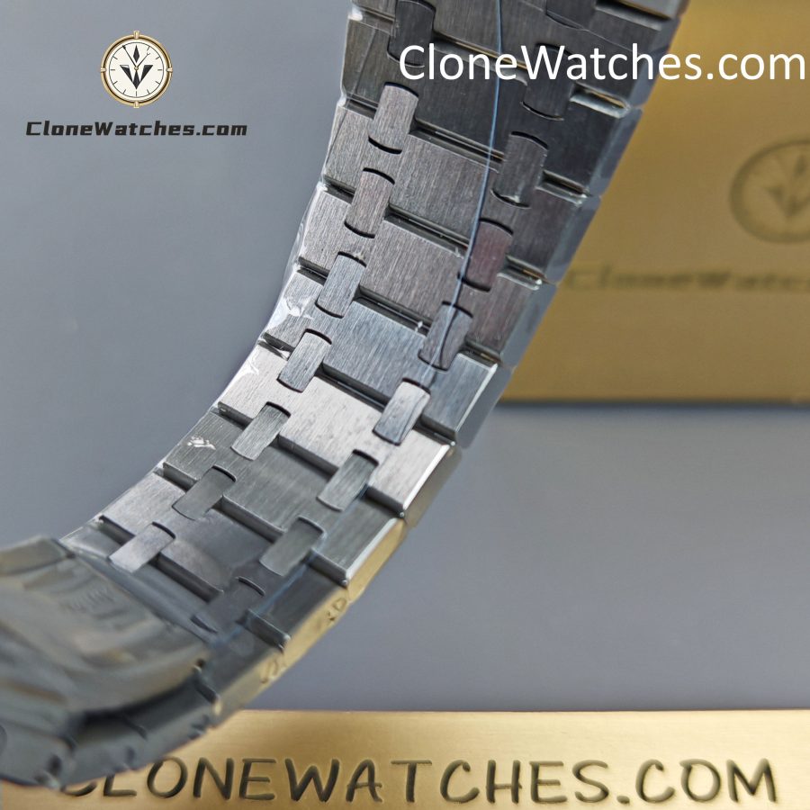 Audemars Piguet Super Clone Watches 1:1 Royal Oak 15500 Black Dial - Image 10