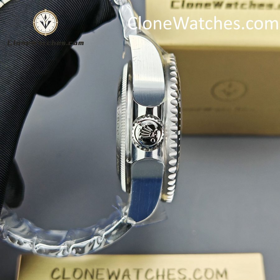 Rolex Super Clone Watches 1:1 Deepsea Sea Dweller Gradient Blue Dial M126660 3235 Movement - Image 8