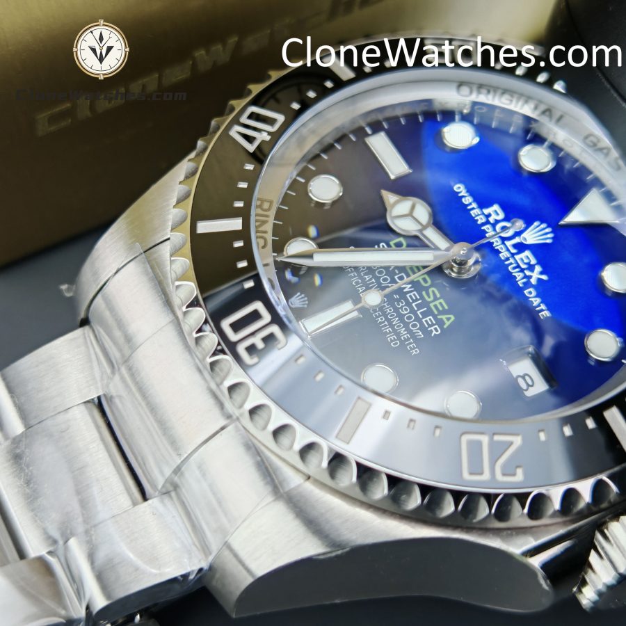 Rolex Super Clone Watches 1:1 Deepsea Sea Dweller Gradient Blue Dial M126660 3235 Movement - Image 15