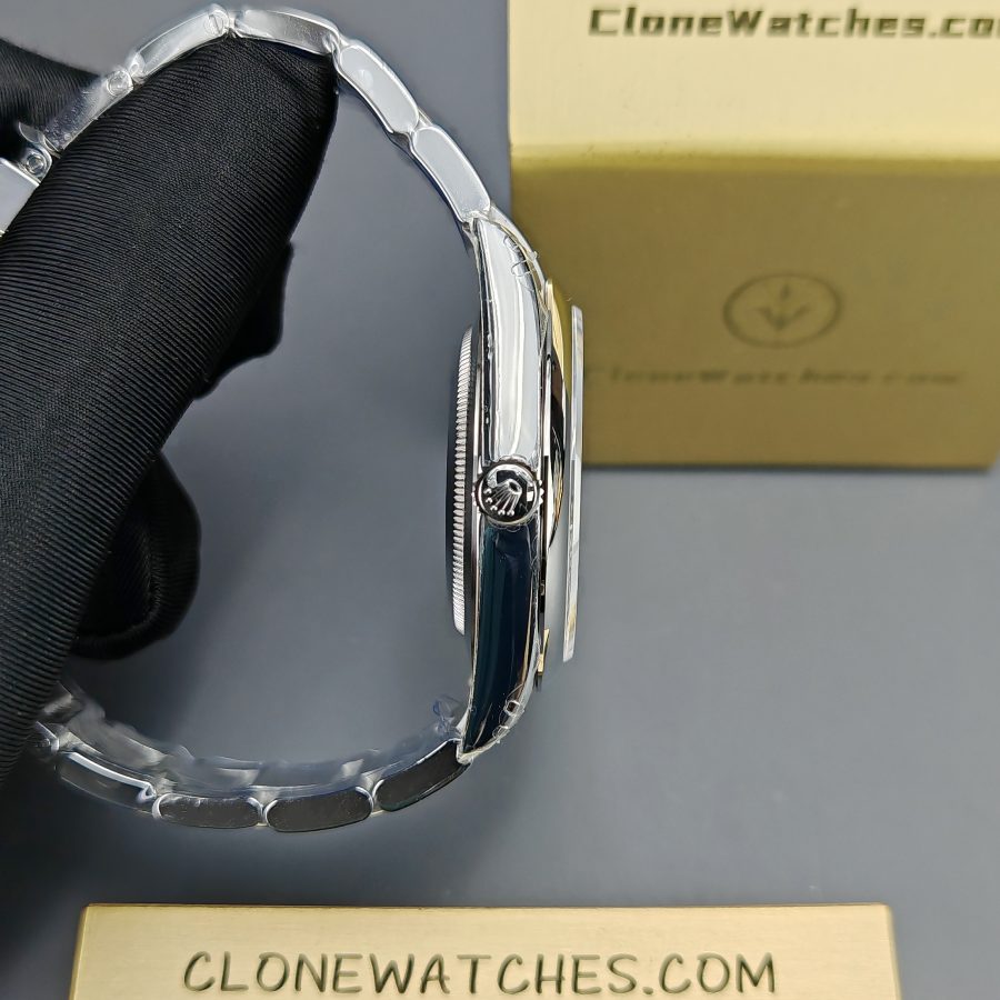 Rolex Super Clone Watches 1:1 Oyster Perpetual Red Dial 41mm M124300 3230 Movement - Image 8