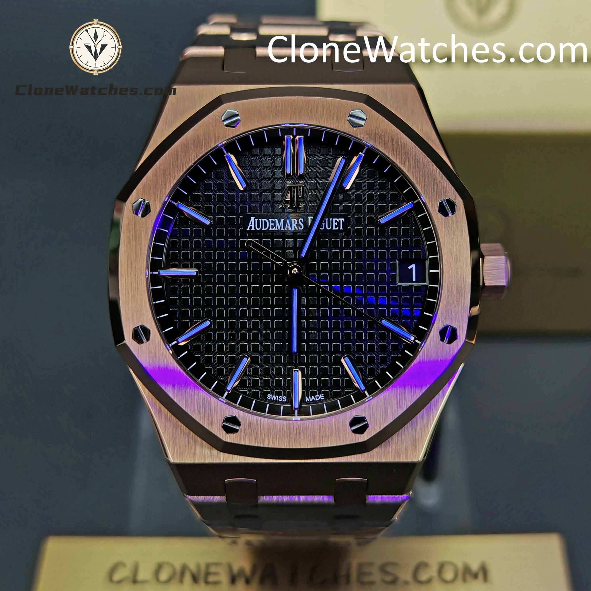 Audemars Piguet Super Clone Watches 1:1 Royal Oak Rose Gold 15500 Black Dial - Image 2