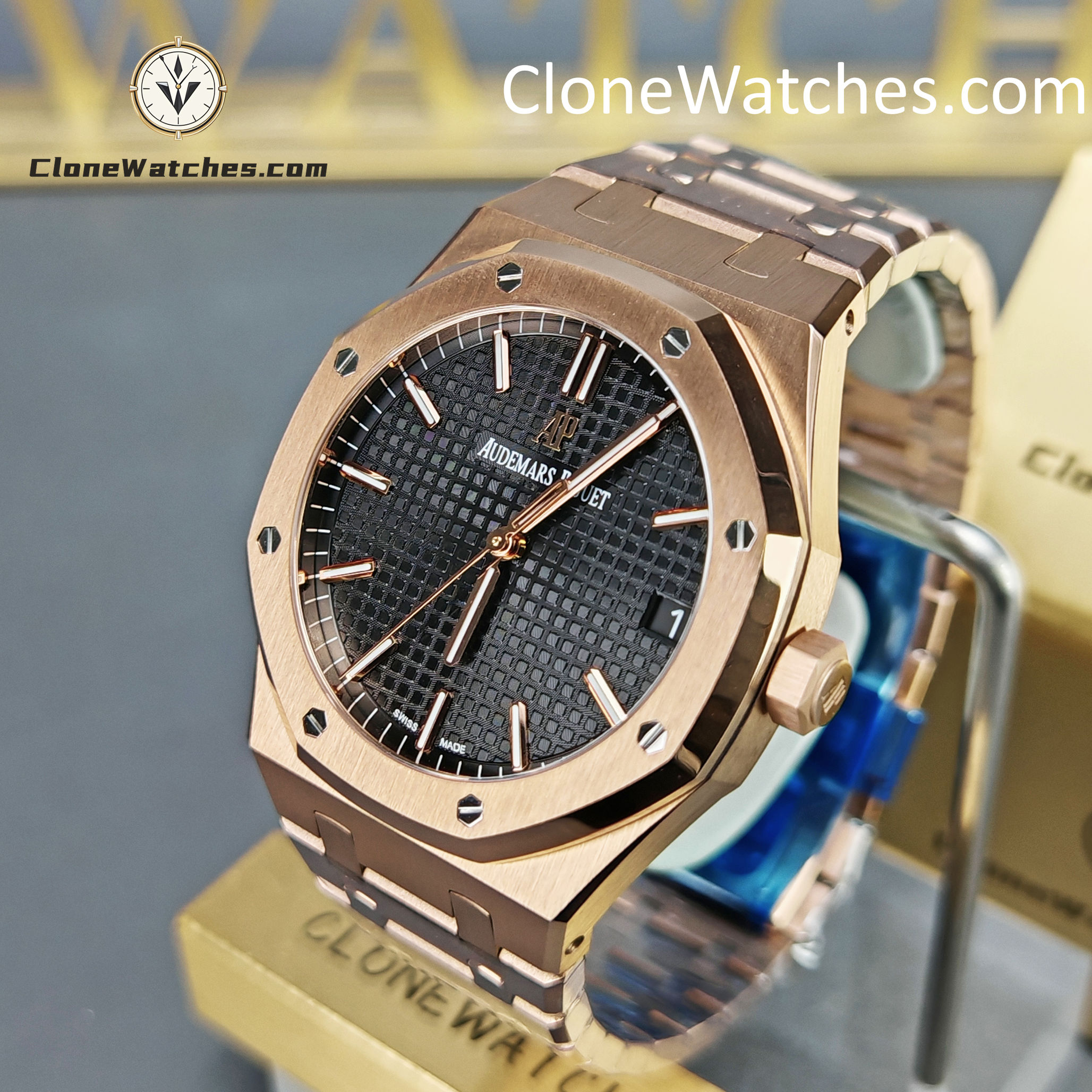 Audemars Piguet Super Clone Watches 1:1 Royal Oak Rose Gold 15500 Black Dial - Image 3