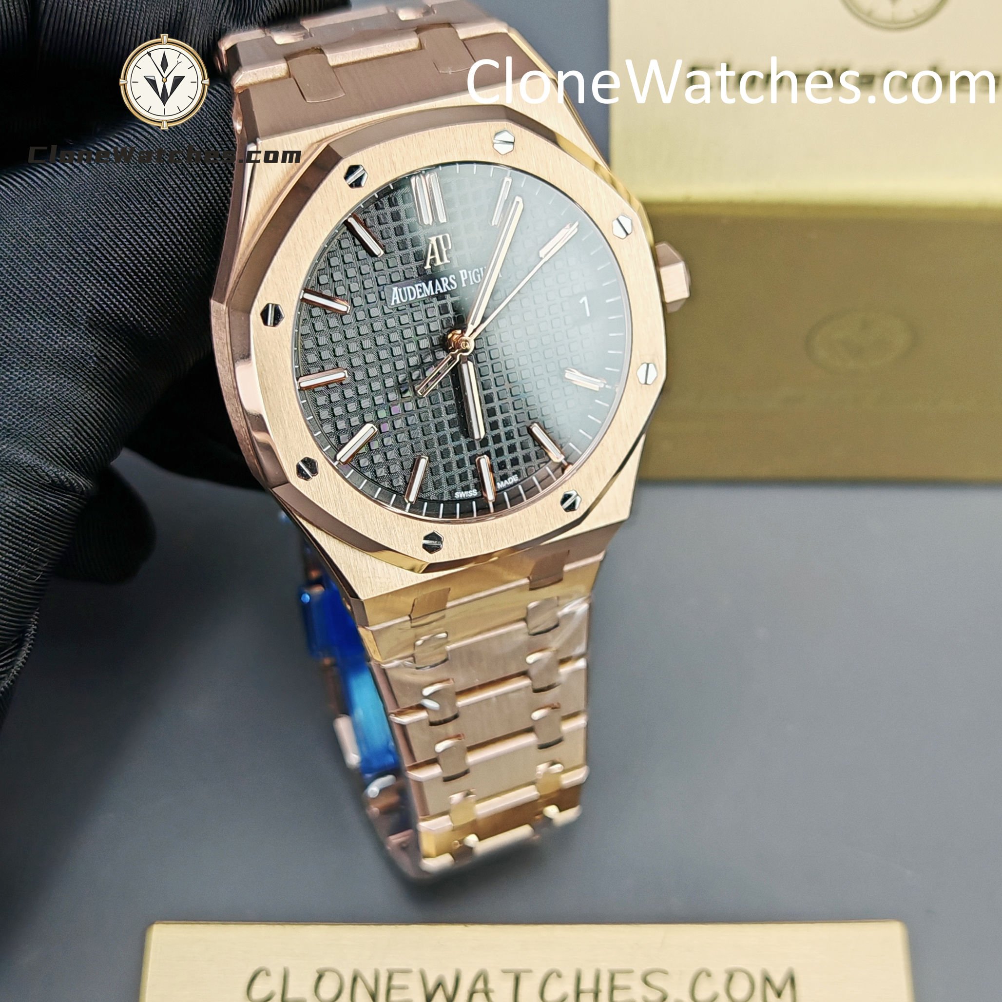 Audemars Piguet Super Clone Watches 1:1 Royal Oak Rose Gold 15500 Black Dial - Image 4