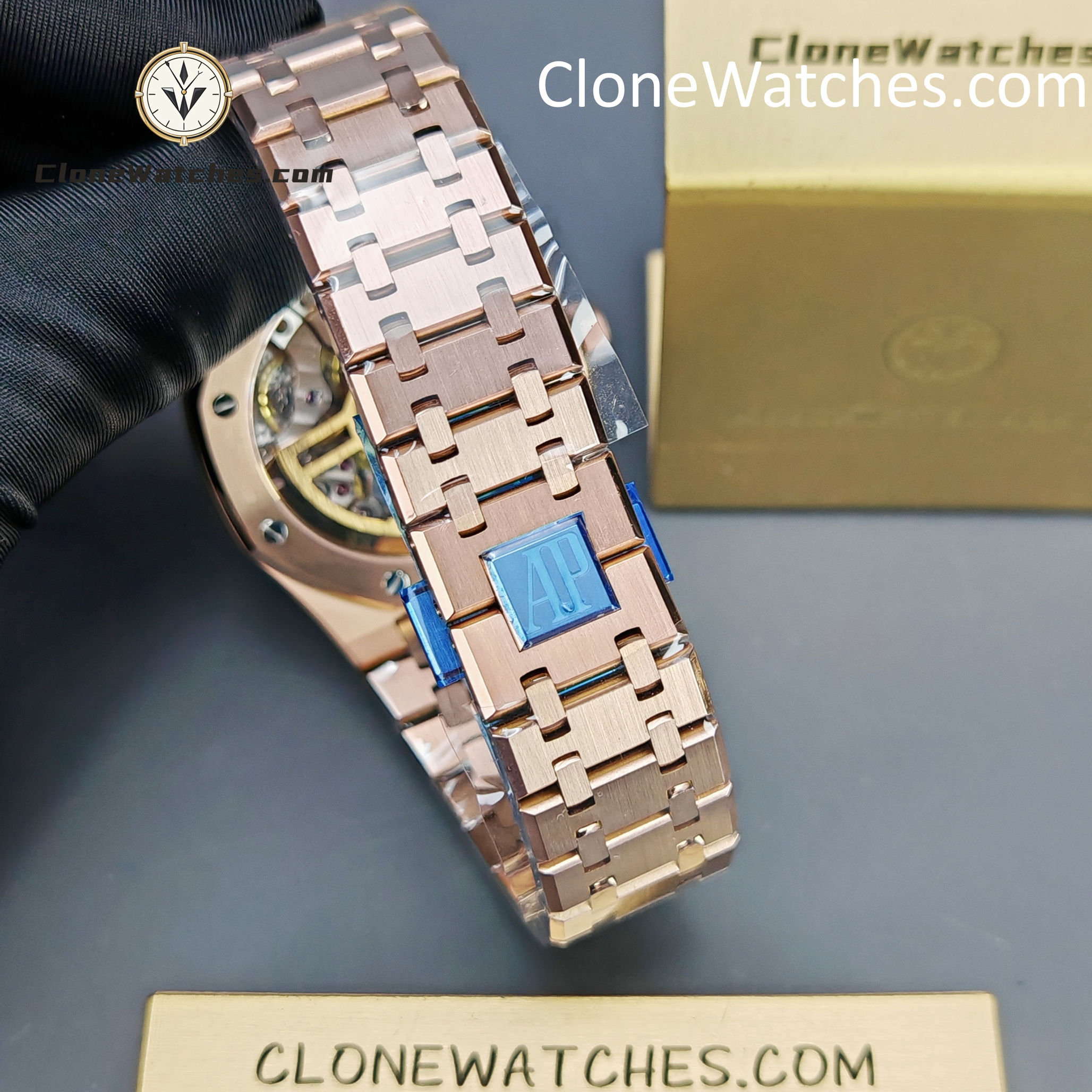 Audemars Piguet Super Clone Watches 1:1 Royal Oak Rose Gold 15500 Black Dial - Image 7