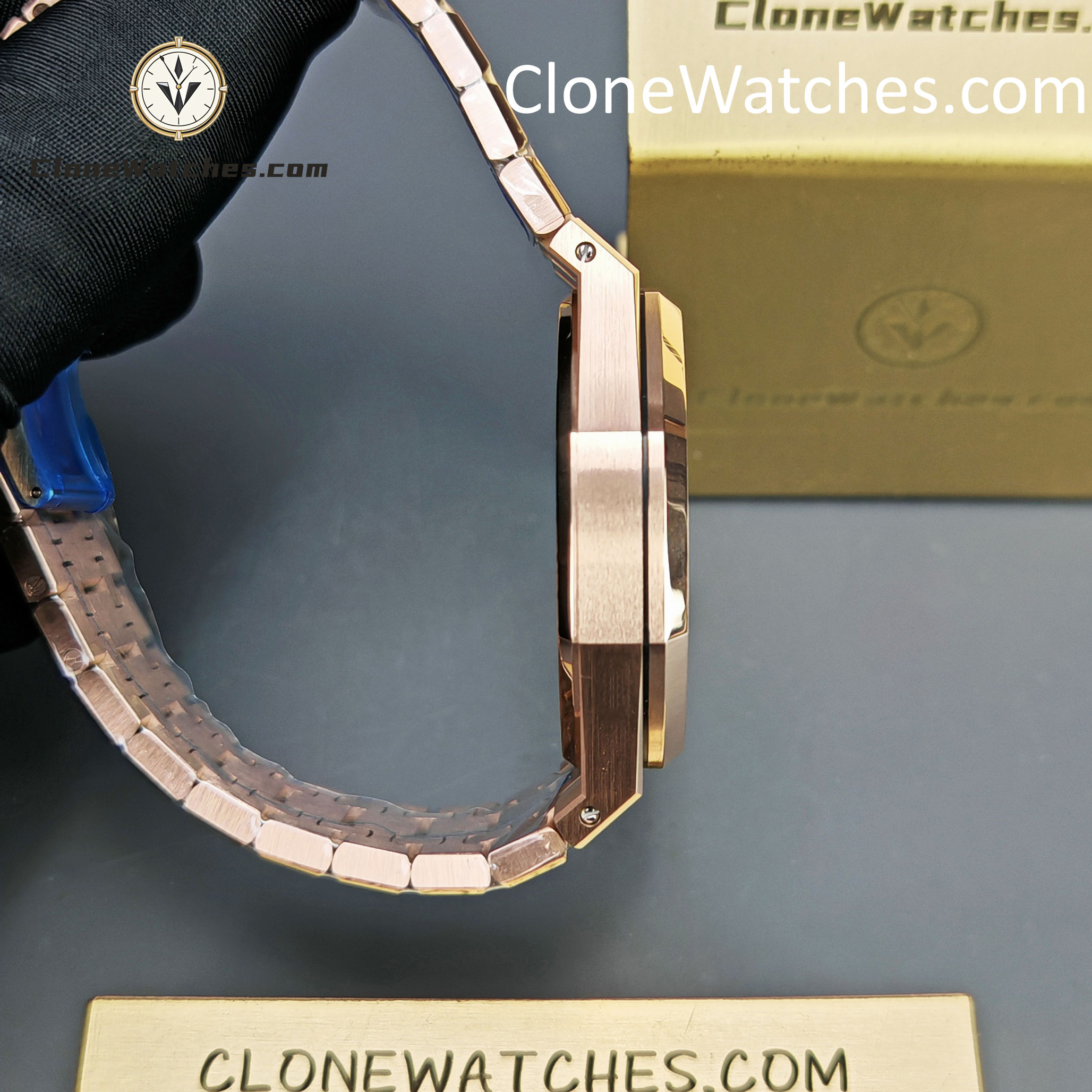 Audemars Piguet Super Clone Watches 1:1 Royal Oak Rose Gold 15500 Black Dial - Image 8