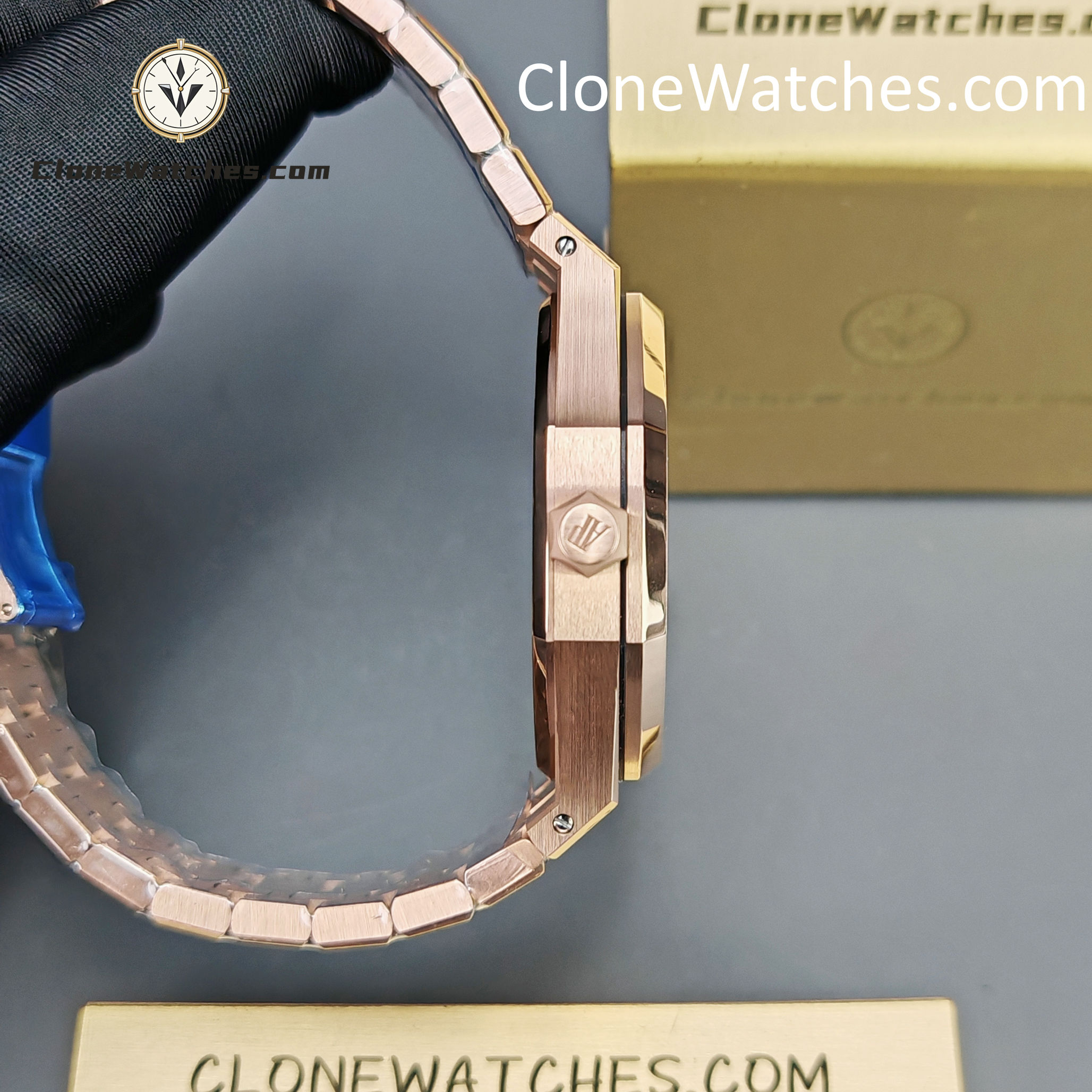 Audemars Piguet Super Clone Watches 1:1 Royal Oak Rose Gold 15500 Black Dial - Image 9