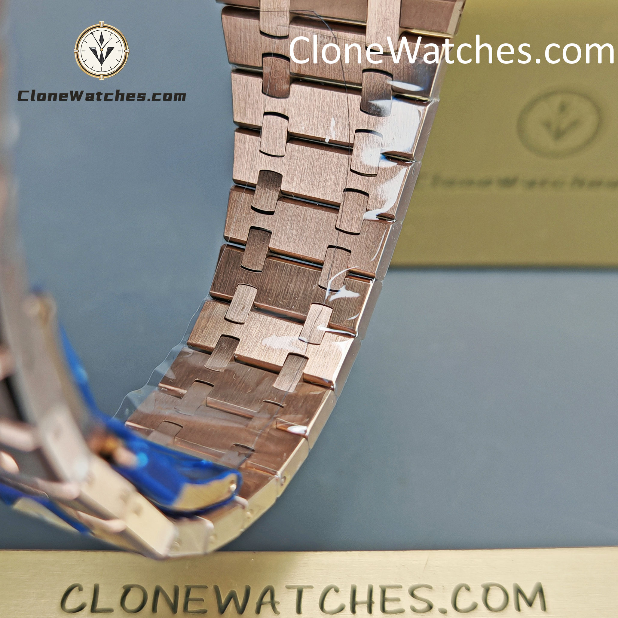 Audemars Piguet Super Clone Watches 1:1 Royal Oak Rose Gold 15500 Black Dial - Image 10