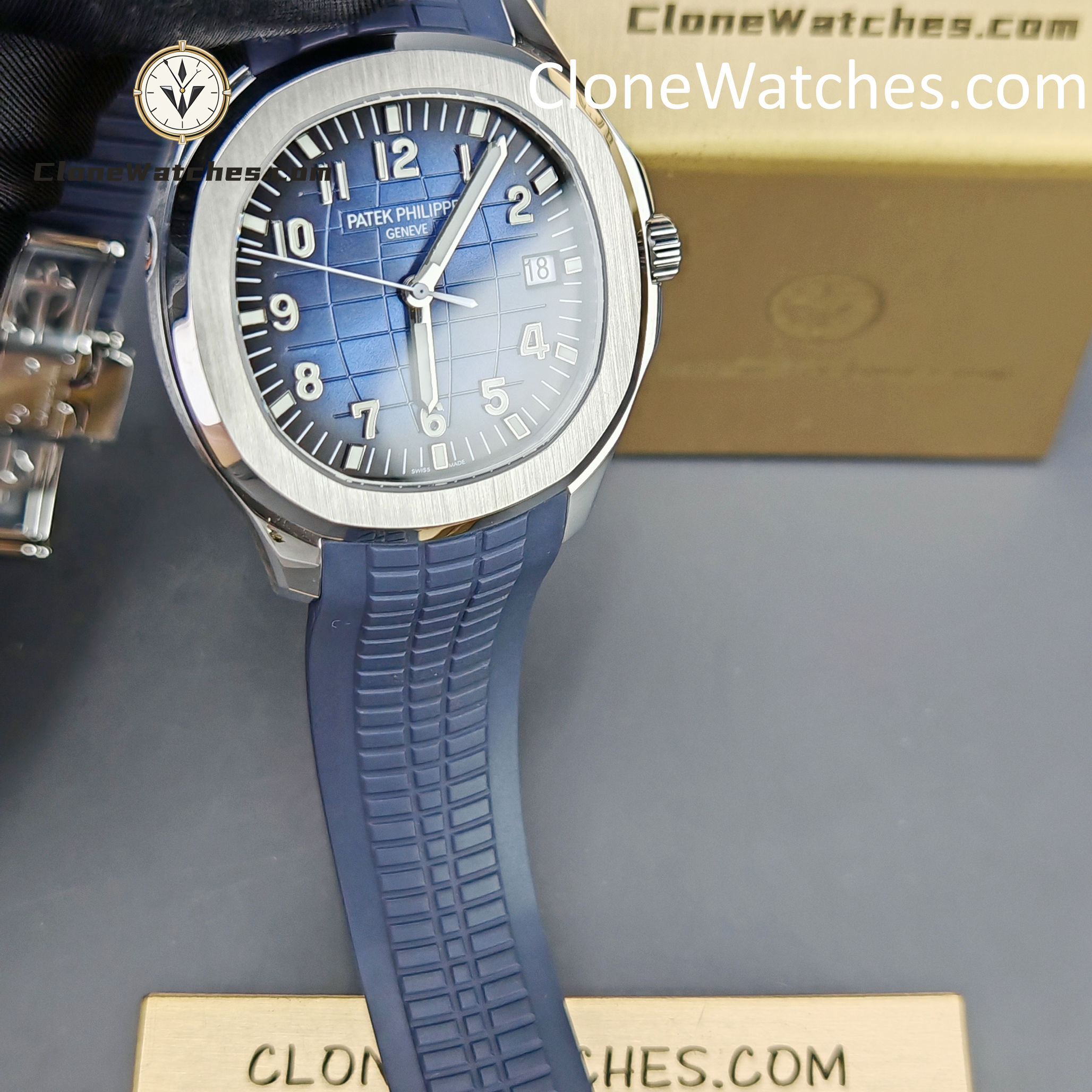 Patek Philippe Super Clone Watches 1:1 Aquanaut 5168G-001 Jumbo Blue 42 mm - Image 4