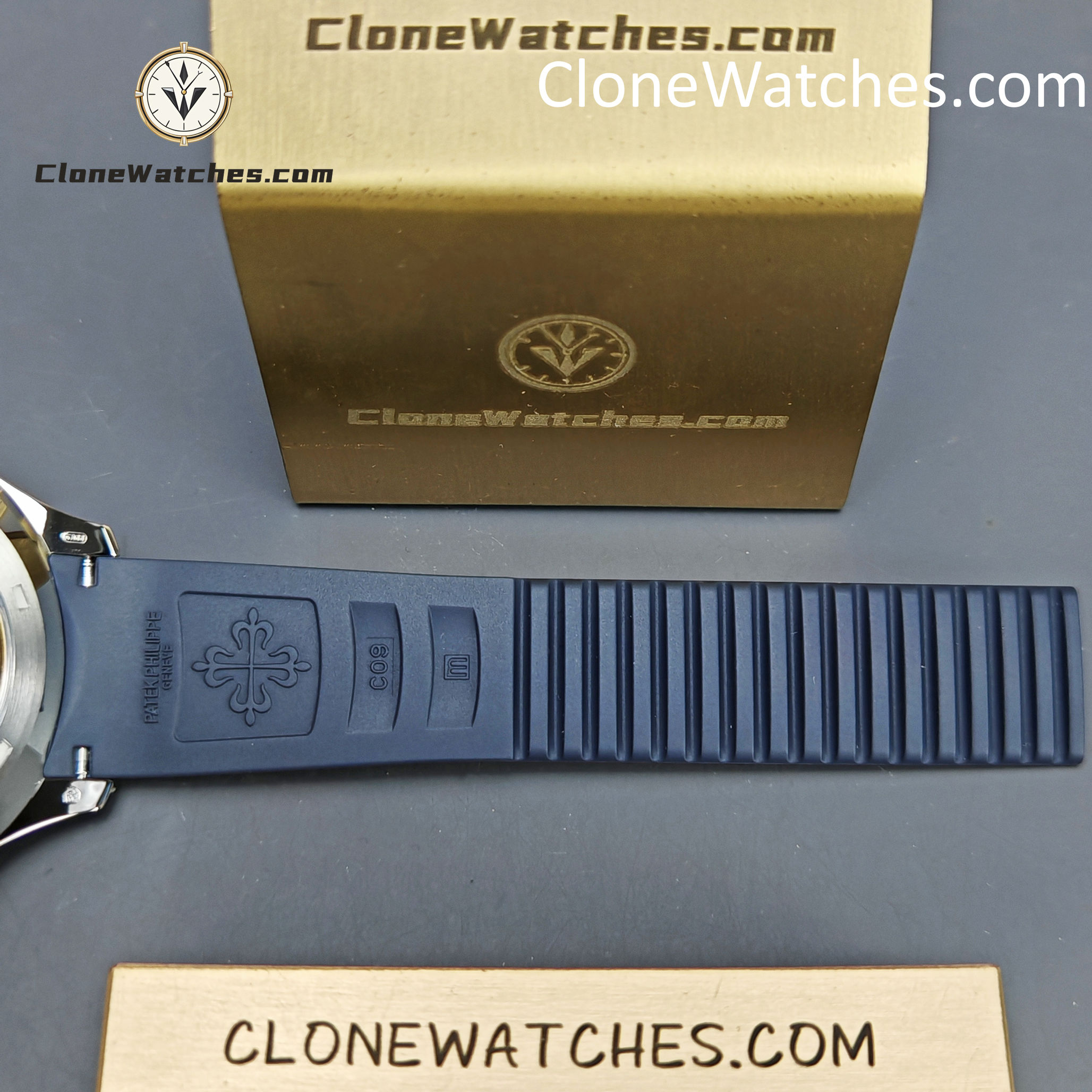 Patek Philippe Super Clone Watches 1:1 Aquanaut 5168G-001 Jumbo Blue 42 mm - Image 12