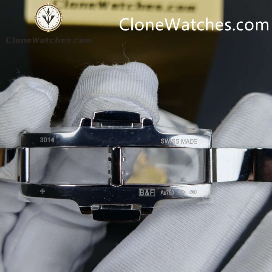 Vacheron Constantin Super Clone Watches 1:1 Overseas Dual Time 7920V/210A-B333 White Dial - Image 10