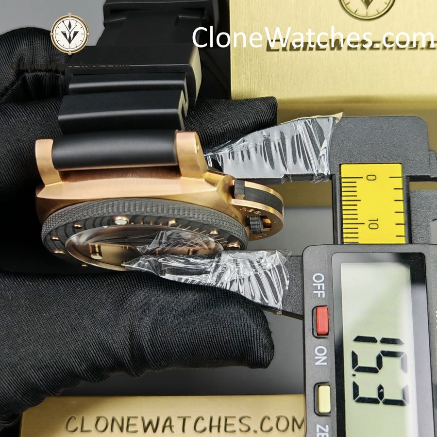 Panerai Super Clone Watches 1:1 Submersible QuarantaQuattro Goldtech OroCarbo PAM1070 - Image 15