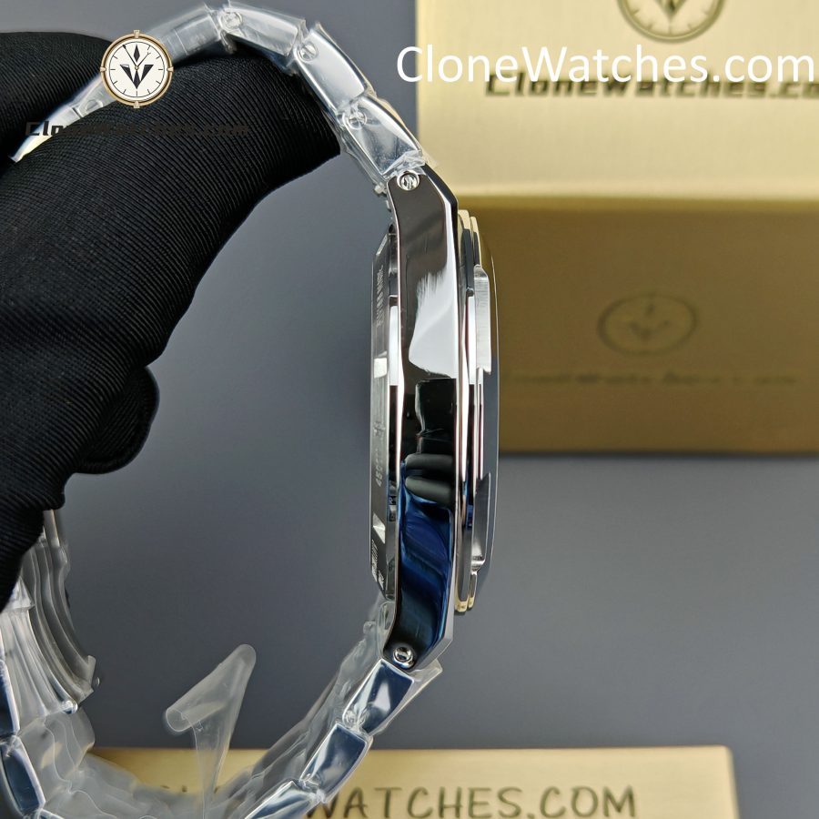 Vacheron Constantin Super Clone Watches 1:1 Overseas 4500V/210A-B128 Blue Dial - Image 9