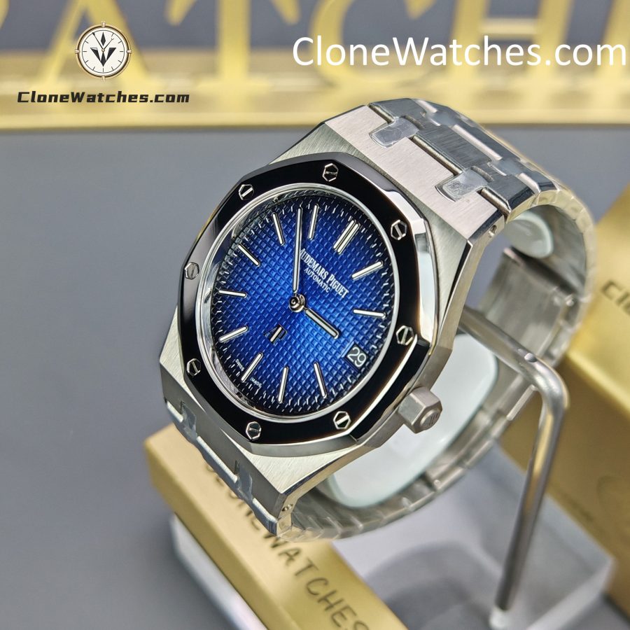 Audemars Piguet Super Clone Watches 1:1 Royal Oak “Jumbo” 15202IP Blue Dial - Image 3