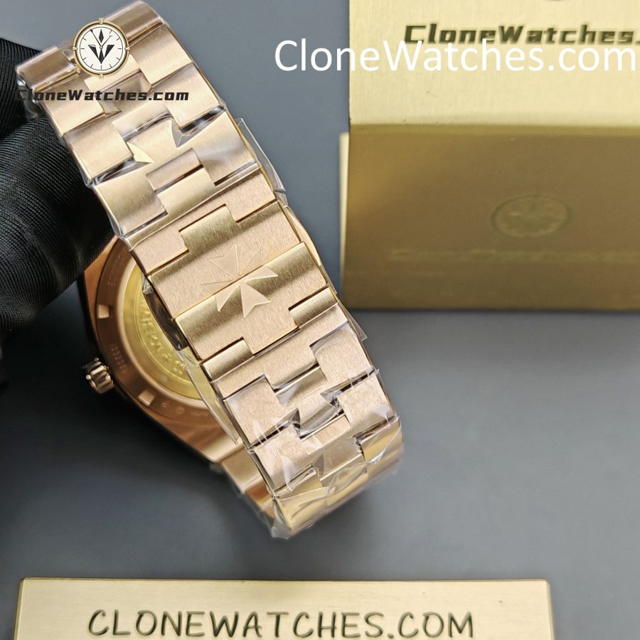 Vacheron Constantin Super Clone Watches 1:1 Overseas Rose Gold 4500V/210R-B705 Blue Dial - Image 9