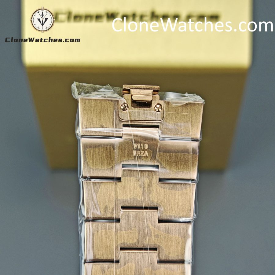 Vacheron Constantin Super Clone Watches 1:1 Overseas Rose Gold 4500V/210R-B705 Blue Dial - Image 13
