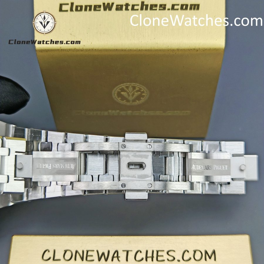 Audemars Piguet Super Clone Watches 1:1 Royal Oak 15400 White Dial - Image 12