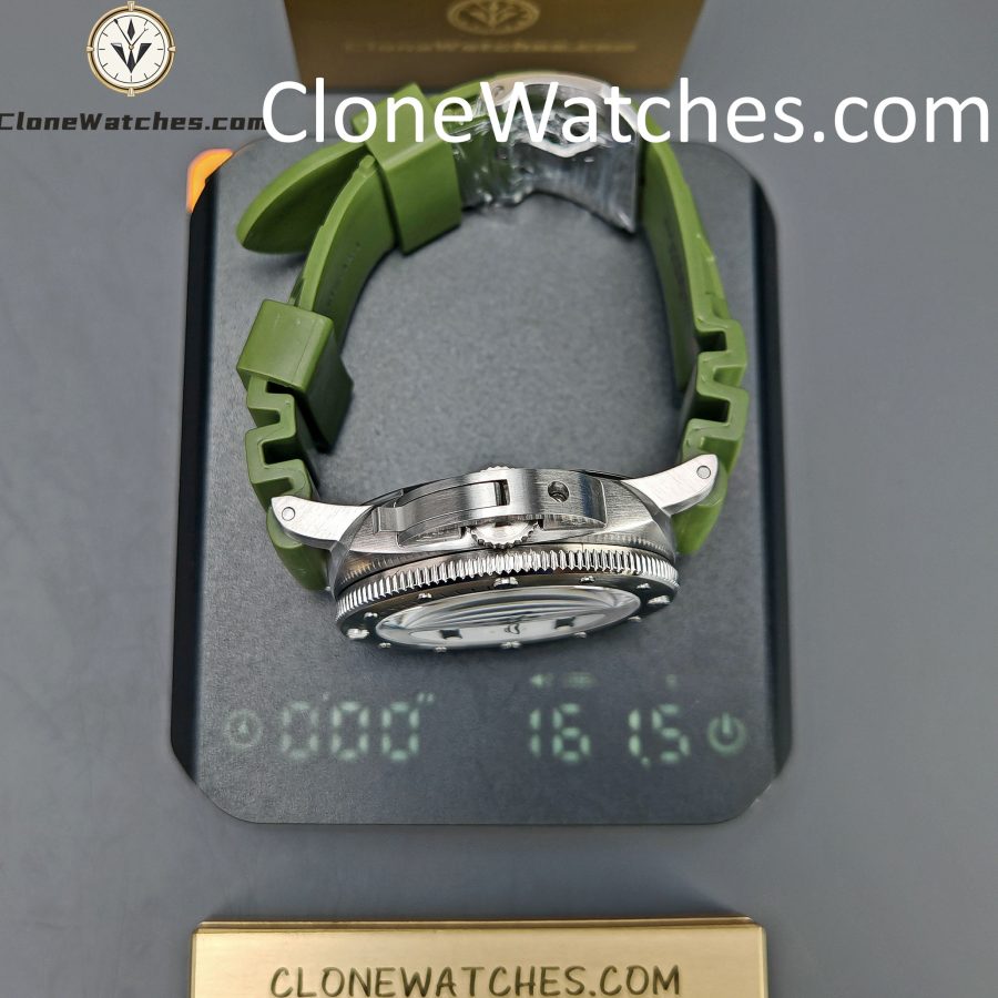 Panerai Super Clone Watches 1:1 Submersible QuarantaQuattro PAM01226 - Image 14