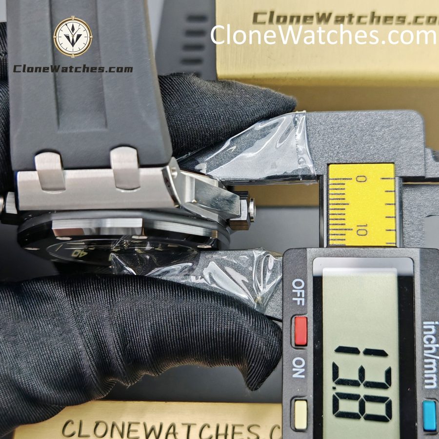 Audemars Piguet Super Clone Watches 1:1 Royal Oak Offshore 15720 Black Dial - Image 14