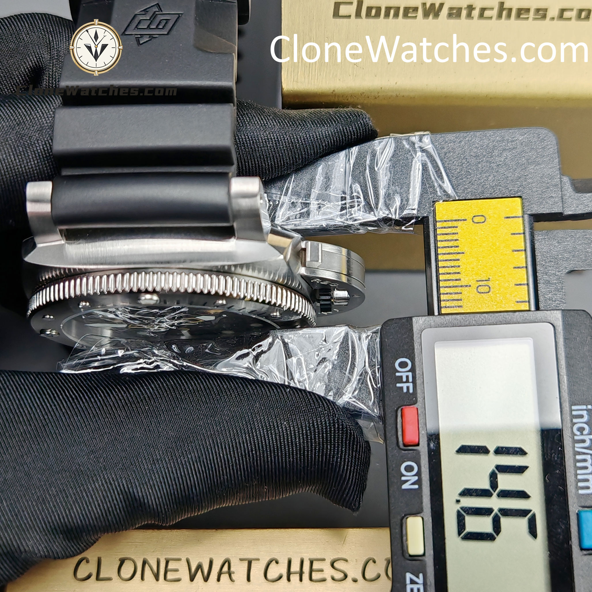 Panerai Super Clone Watches 1:1 Submersible GMT Navy SEALs PAM01323 Gradient Gray dial - Image 13
