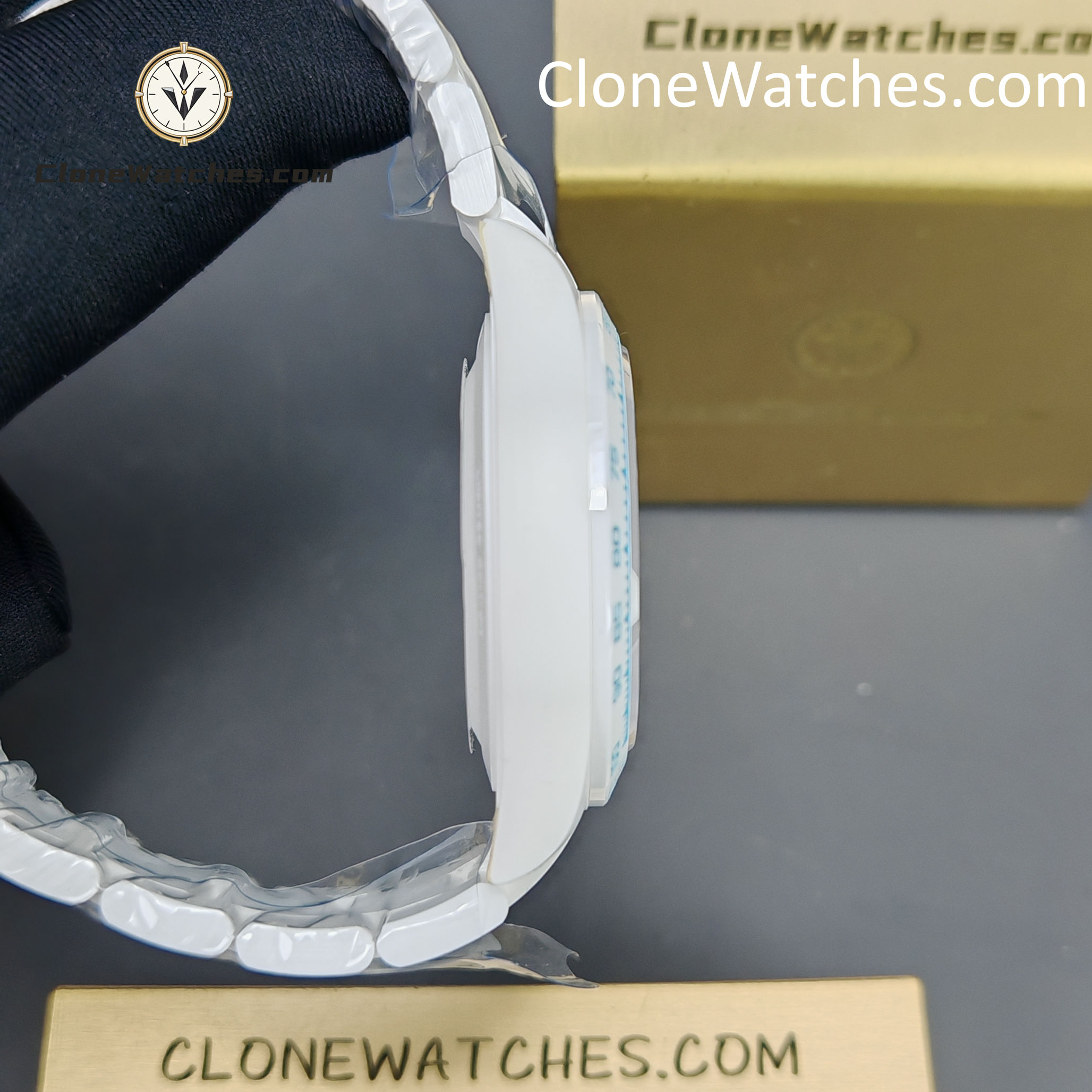 Modified Super Clone Watches 1:1 AET Rolex Daytona Full Ceramic Abu Dhabi 4130 Movement - Image 9