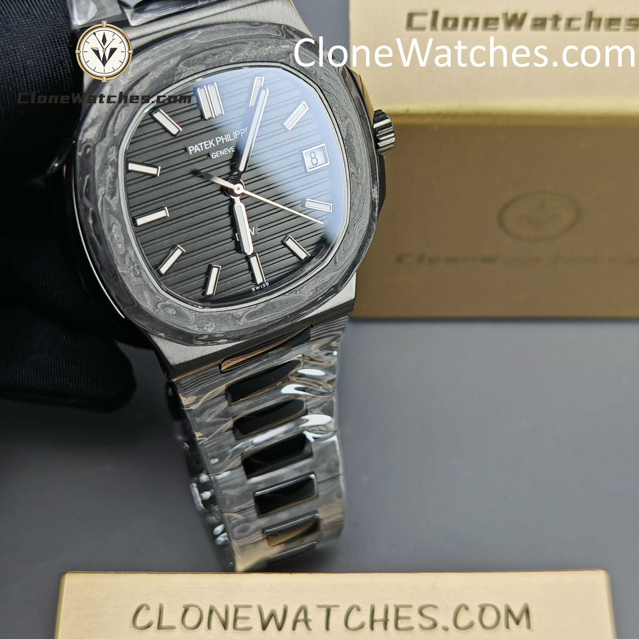Modified Super Clone Watches 1:1 DiW Patek Philippe Nautilus CARBON BLACK 5711 - Image 4