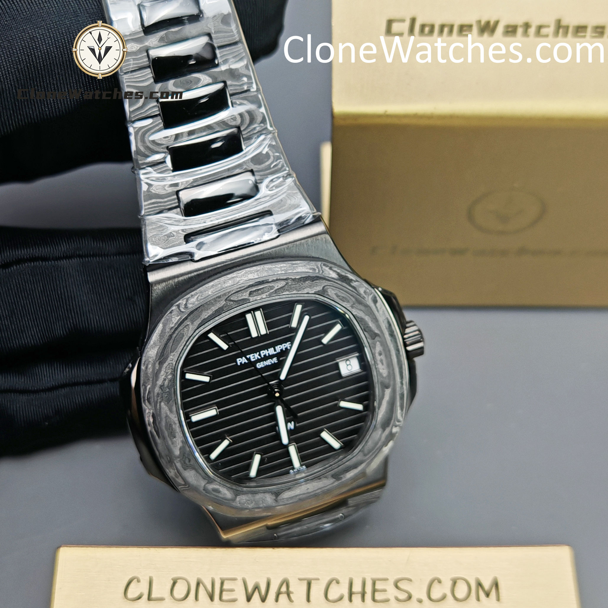 Modified Super Clone Watches 1:1 DiW Patek Philippe Nautilus CARBON BLACK 5711 - Image 5
