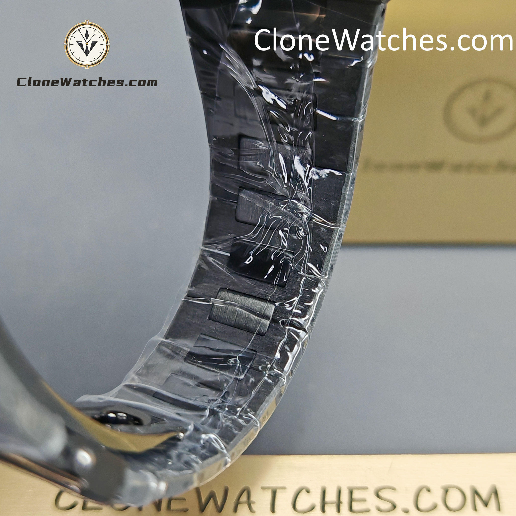 Modified Super Clone Watches 1:1 DiW Patek Philippe Nautilus CARBON BLACK 5711 - Image 10