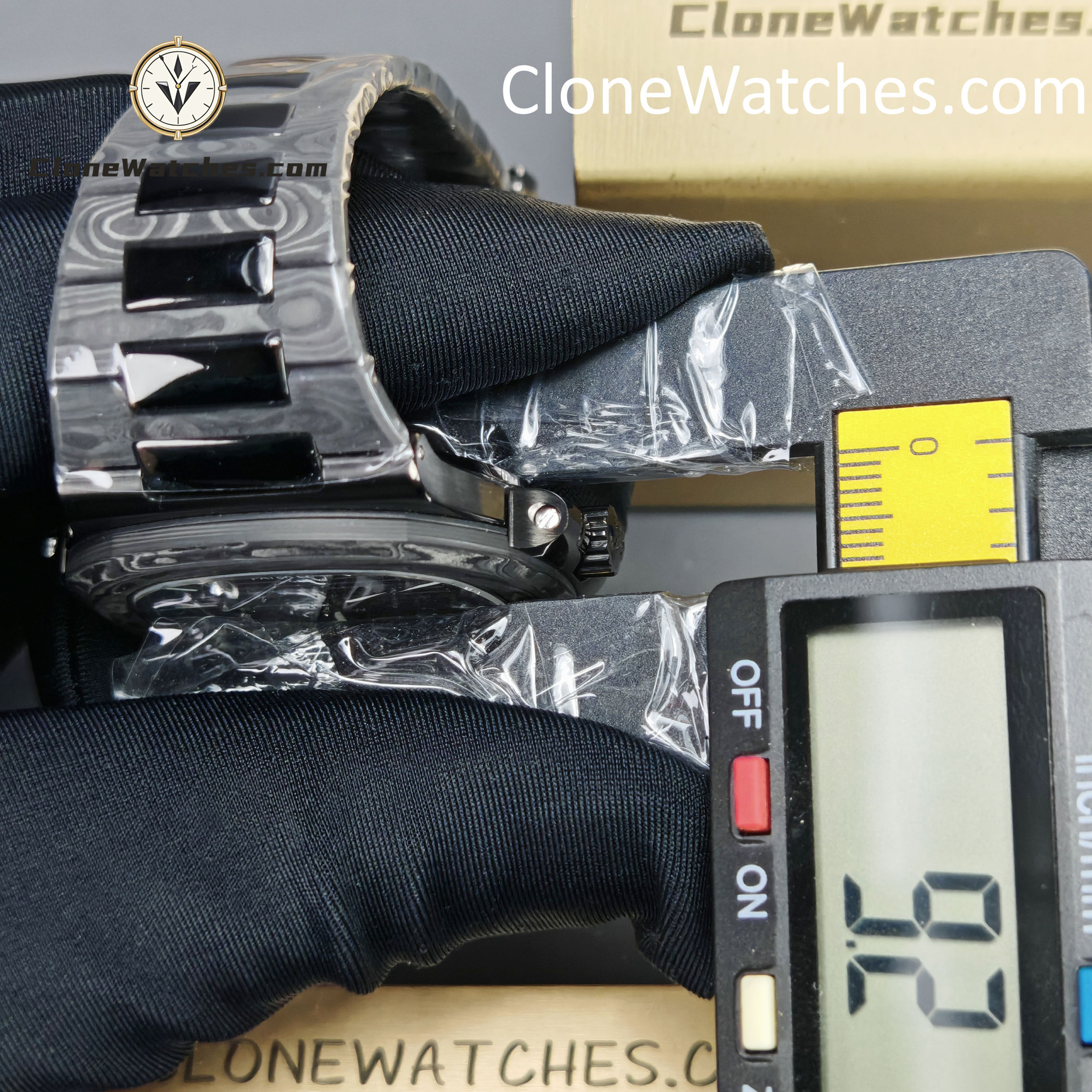 Modified Super Clone Watches 1:1 DiW Patek Philippe Nautilus CARBON BLACK 5711 - Image 15