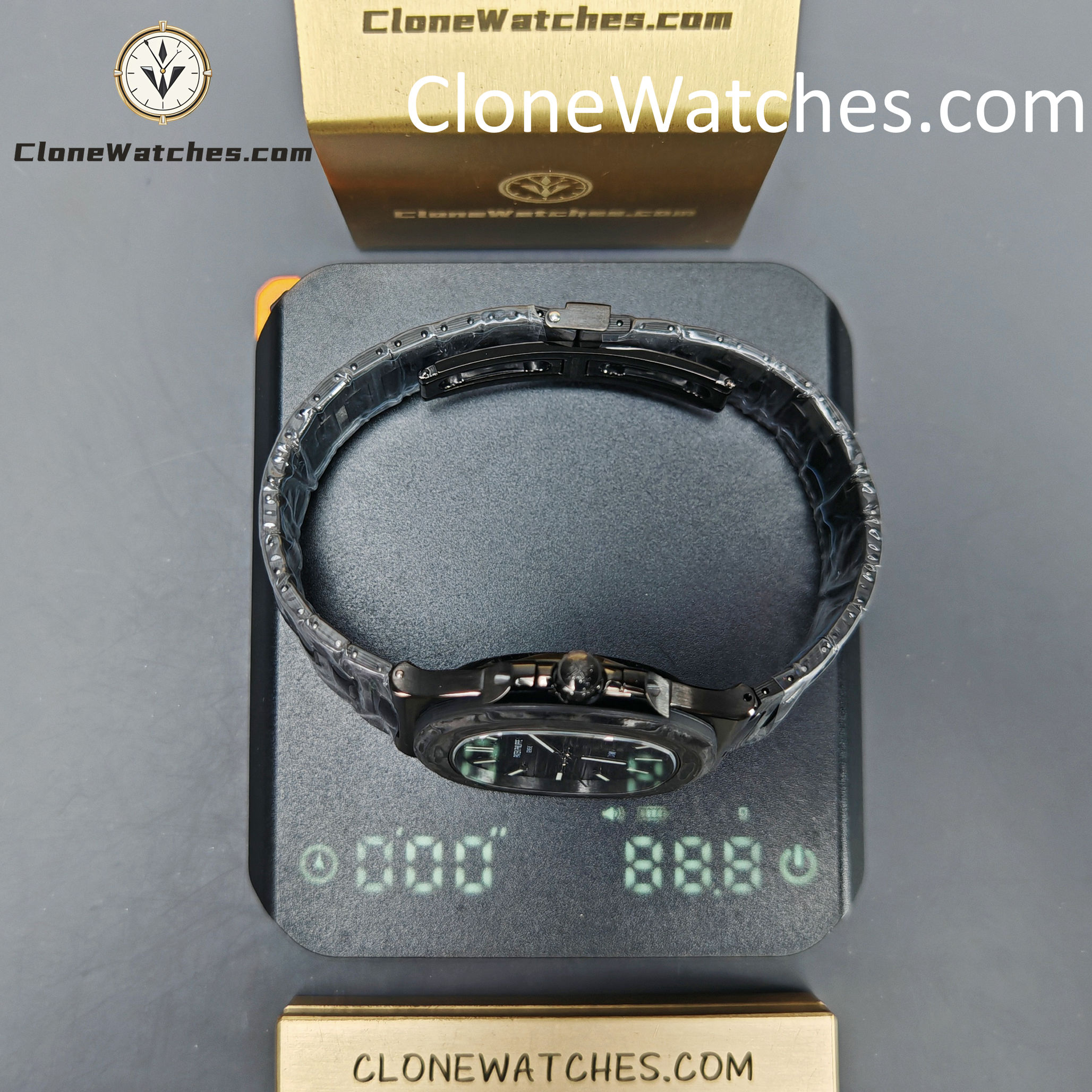 Modified Super Clone Watches 1:1 DiW Patek Philippe Nautilus CARBON BLACK 5711 - Image 16