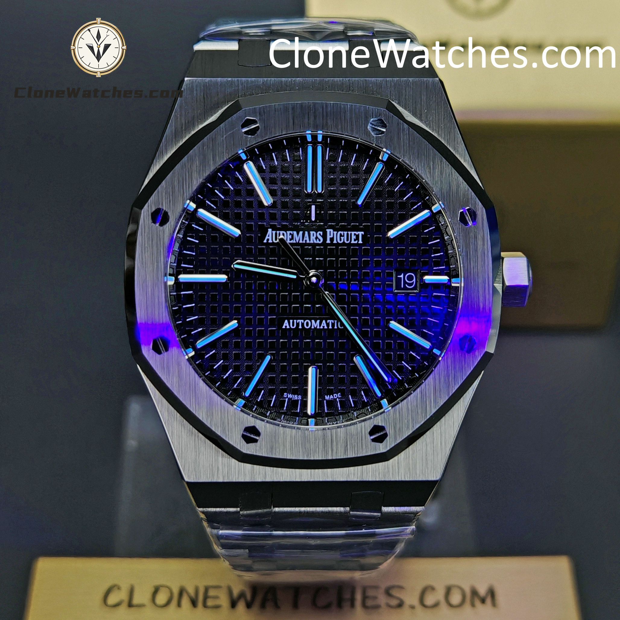 Audemars Piguet Super Clone Watches 1:1 Royal Oak 15400 Black Dial - Image 2