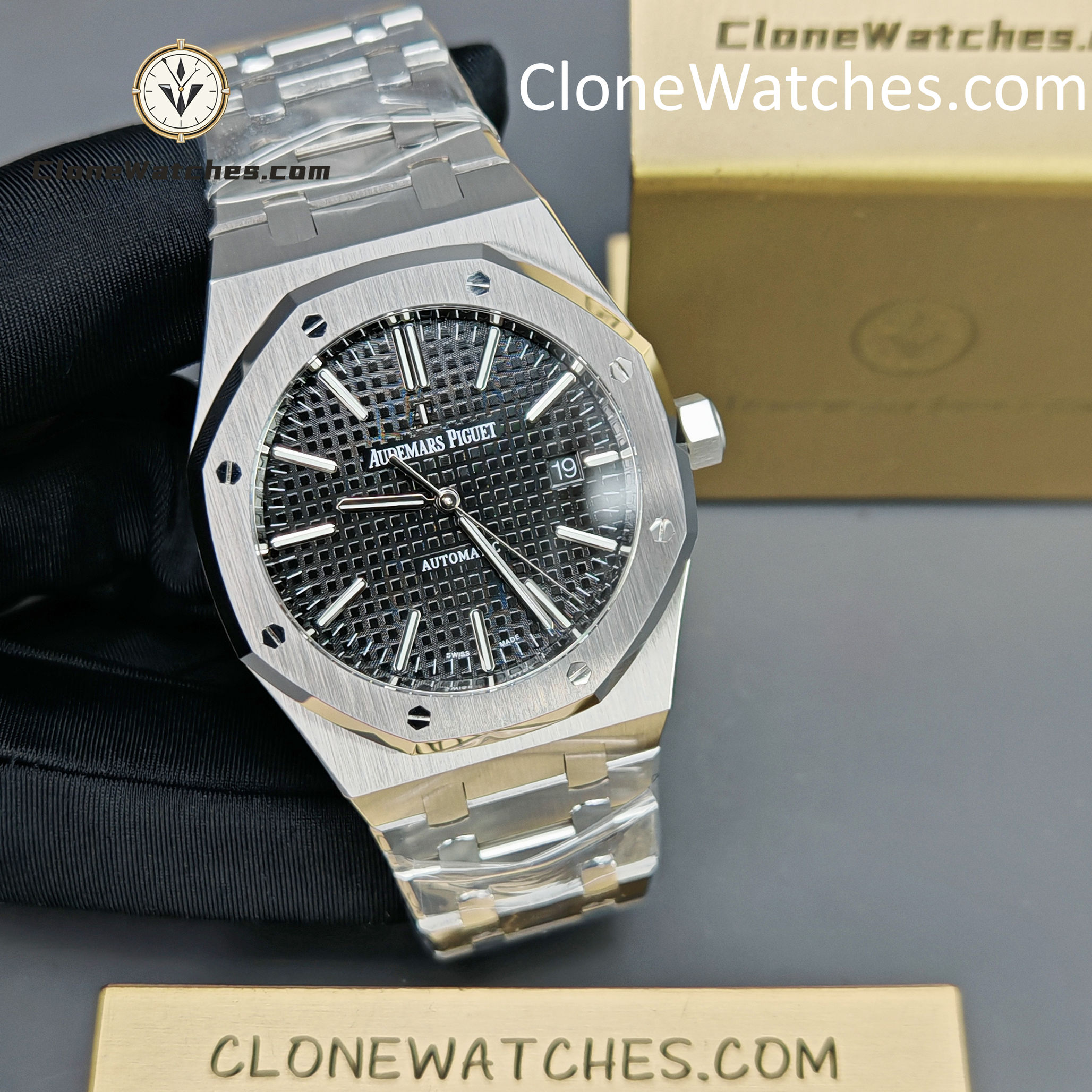 Audemars Piguet Super Clone Watches 1:1 Royal Oak 15400 Black Dial - Image 6