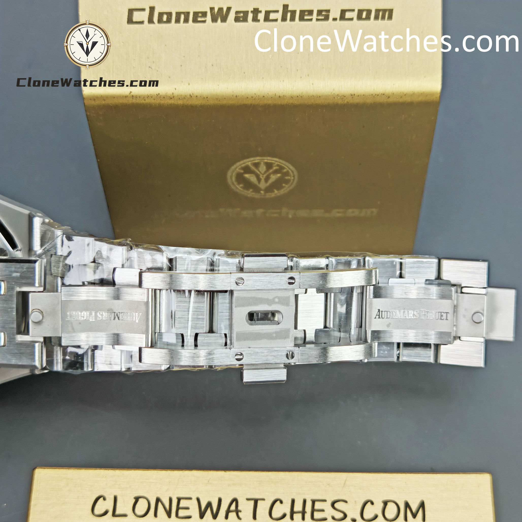 Audemars Piguet Super Clone Watches 1:1 Royal Oak 15400 Black Dial - Image 13