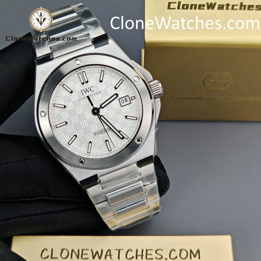 IWC Super Clone Watches 1:1 IW328902 Ingenieur Automatic 40 Silver plated Dial - Image 5