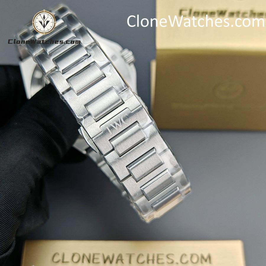 IWC Super Clone Watches 1:1 IW328902 Ingenieur Automatic 40 Silver plated Dial - Image 6