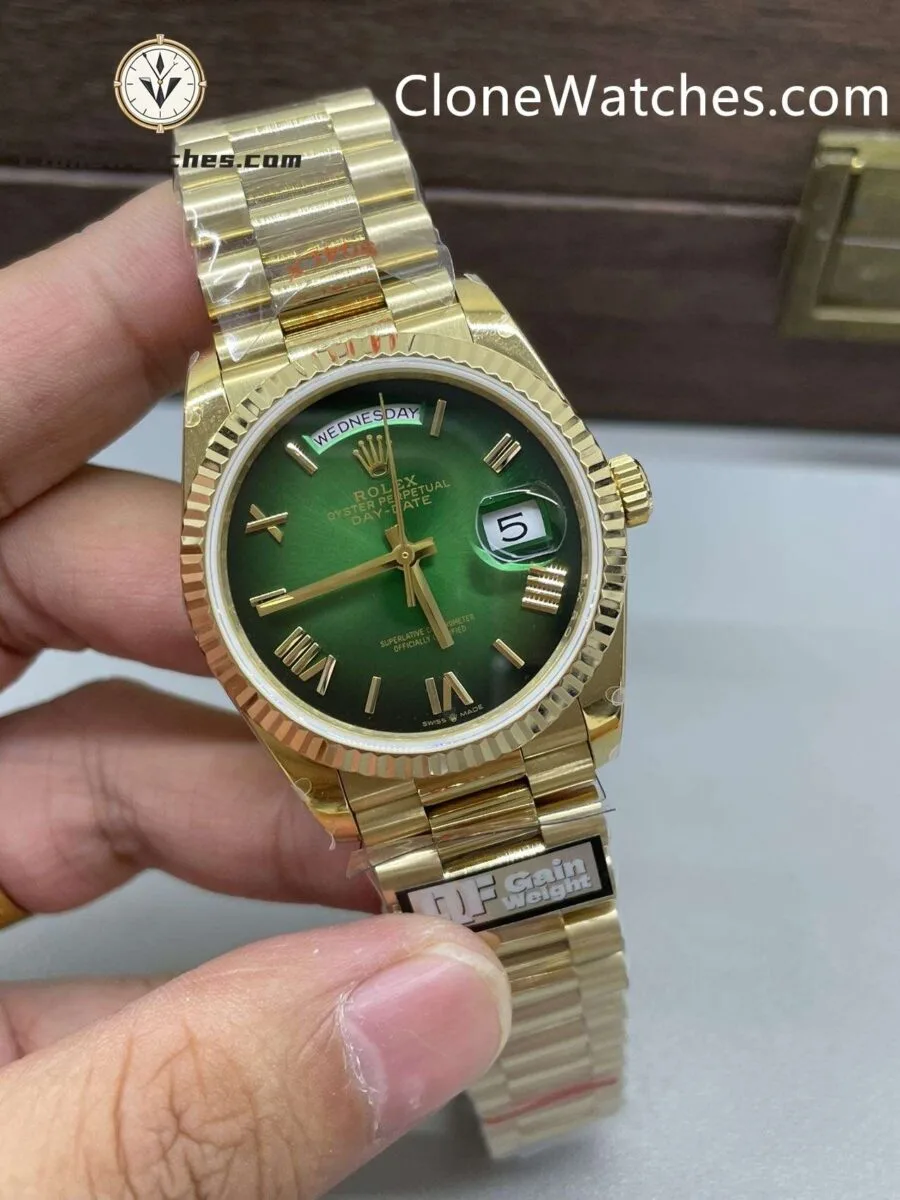 Rolex Super Clone Watches 1:1 Day Date 18K Gold Gradient Green Roman Dial 36mm m128235-0118 3255 Movement - Image 4