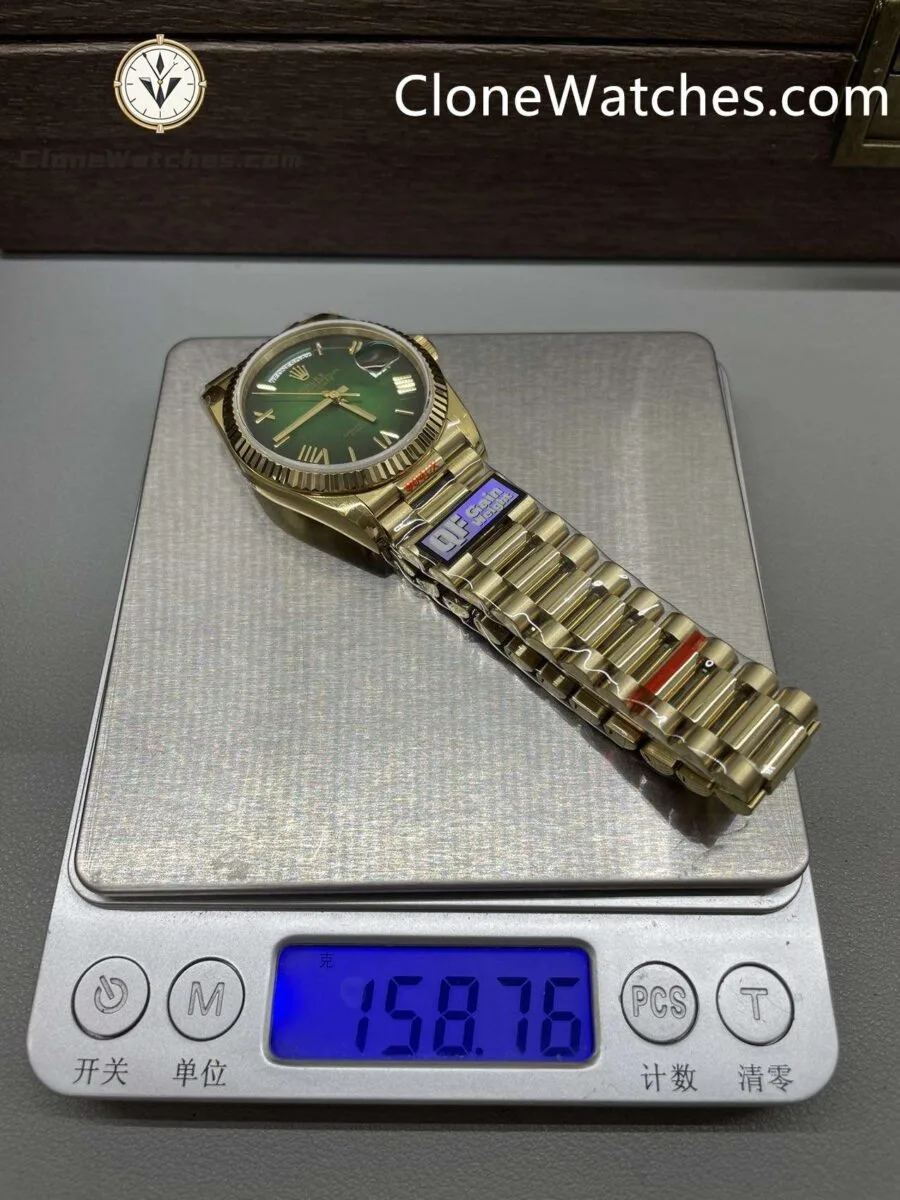 Rolex Super Clone Watches 1:1 Day Date 18K Gold Gradient Green Roman Dial 36mm m128235-0118 3255 Movement - Image 9