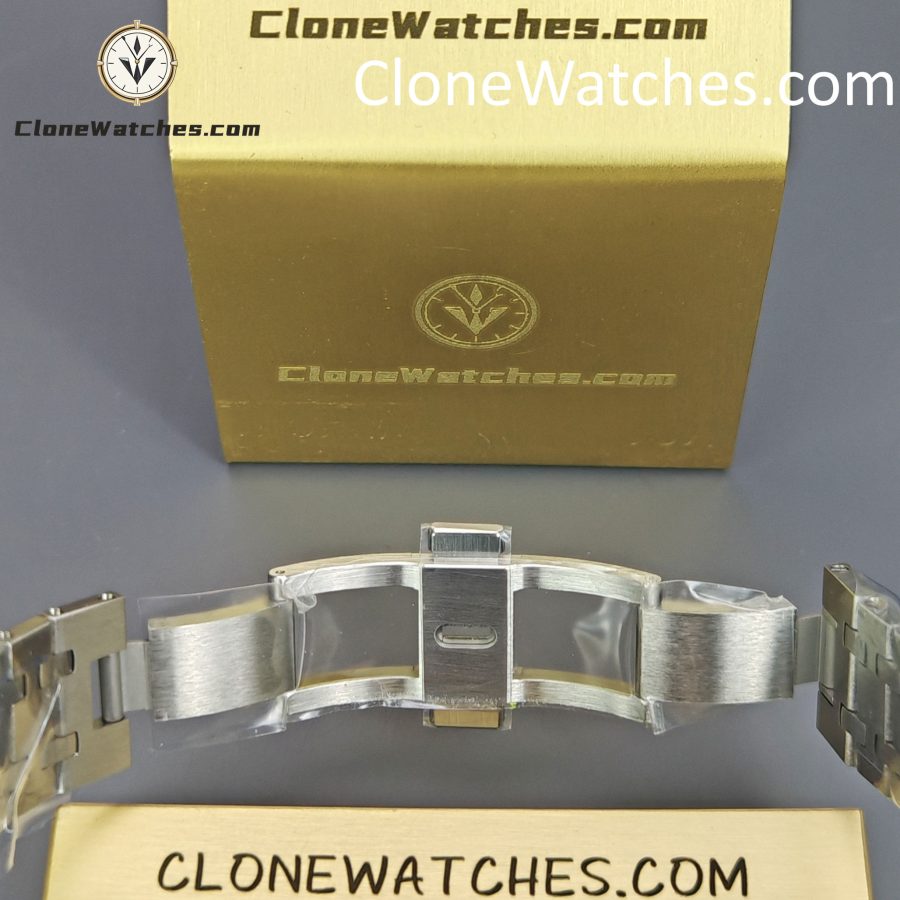 Audemars Piguet Super Clone Watches 1:1 Royal Oak Blue Dial 26240 Selfwinding Chronograph - Image 14