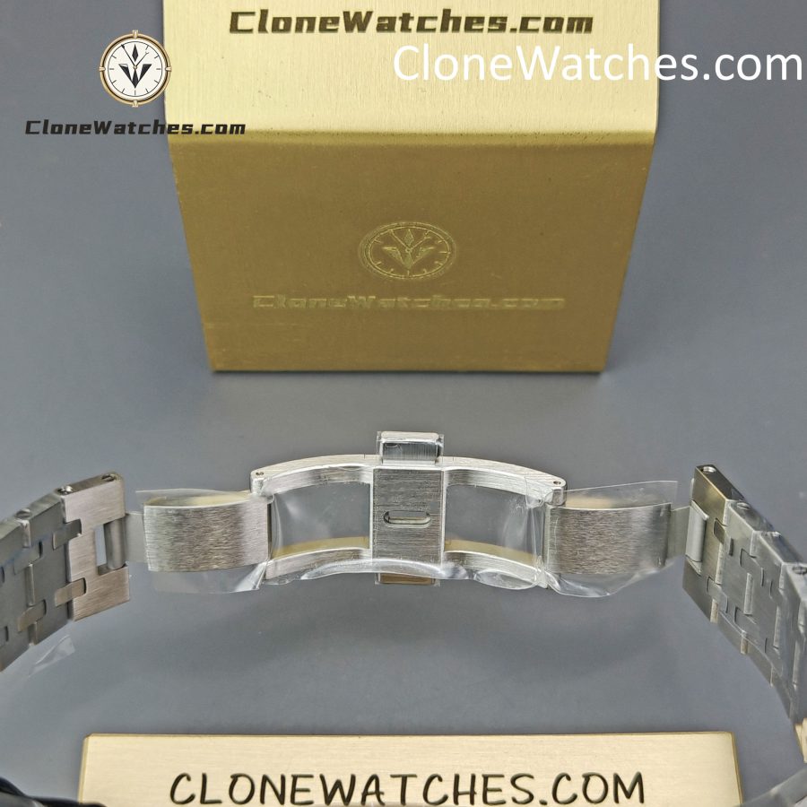 Audemars Piguet Super Clone Watches 1:1 Royal Oak White Dial 26240 Selfwinding Chronograph - Image 14