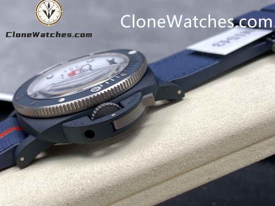 Panerai Super Clone Watches 1:1 Submersible Luna Rossa Ti-Ceramitech PAM01543 White Dial - Image 6