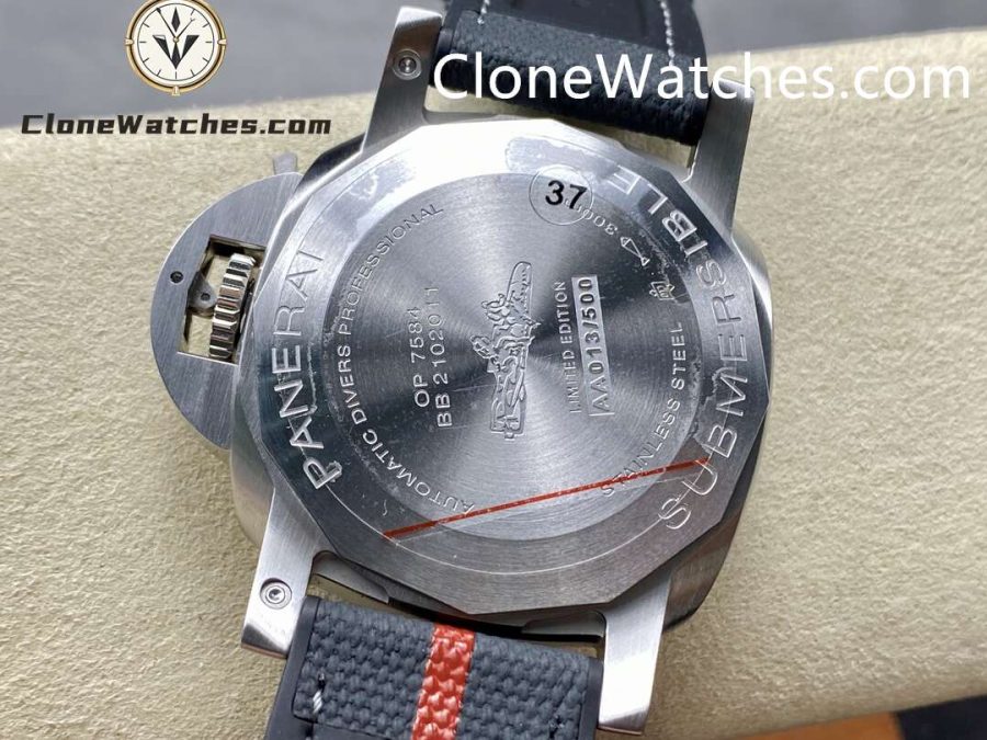 Panerai Super Clone Watches 1:1 Submersible Luna Rossa PAM01579 White Dial 42mm - Image 7