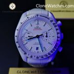 OMEGA Super Clone Watches 1:1 Speedmaster Dark Side of the Moon 311.93.44.51.04.002 44.25mm White Side of the Moon - Image 2