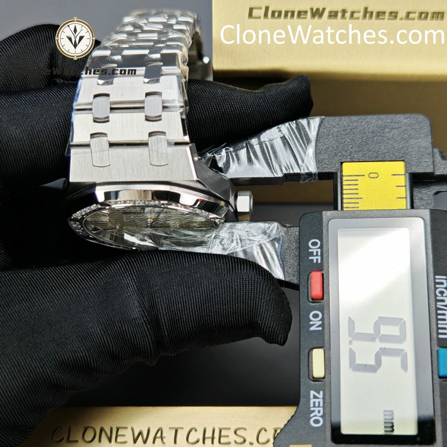 Audemars Piguet Super Clone Watches 1:1 Royal Oak 15453  White Dial 37MM - Image 15