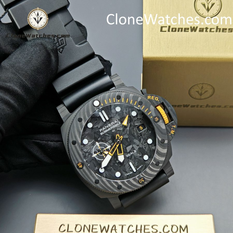 Panerai Super Clone Watches 1:1 Submersible GMT Carbotech™ PAM01324 44mm - Image 5