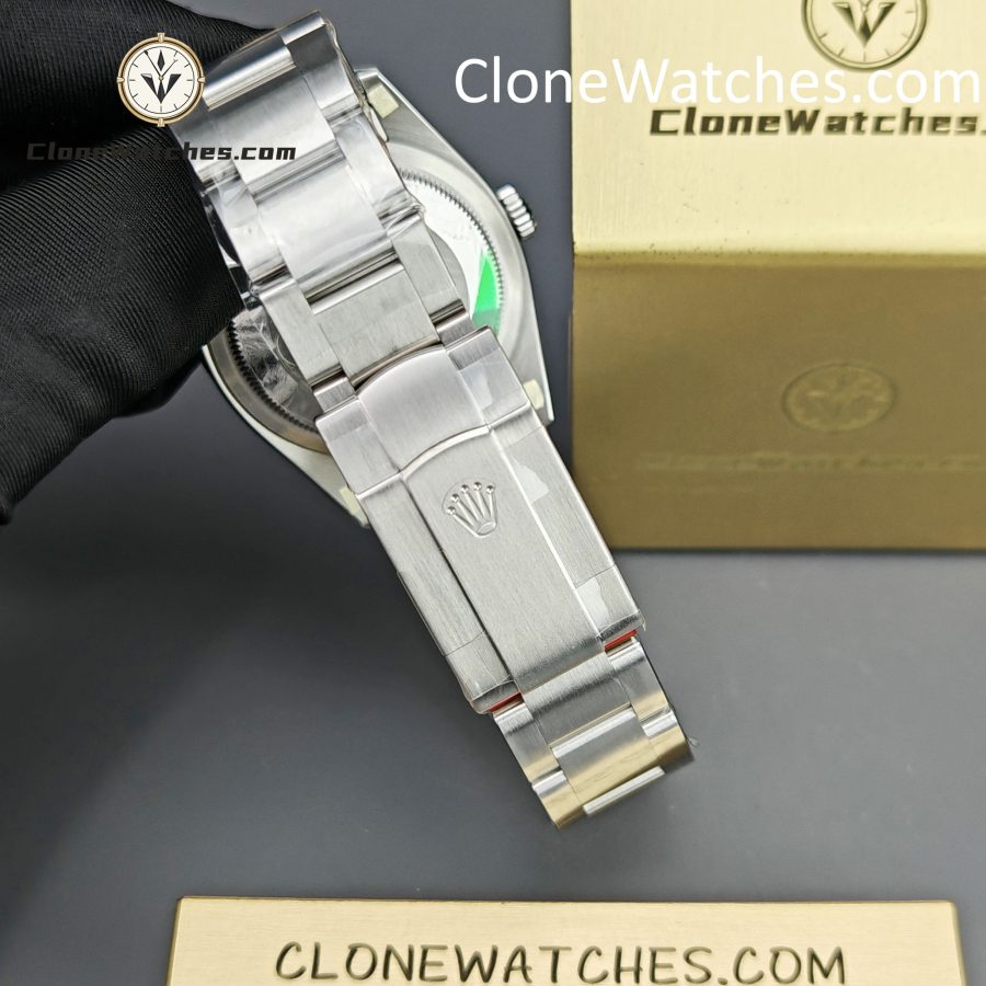 Rolex Super Clone Watches 1:1 Oyster Perpetual Silver Dial 36mm m126000-0001 3230 Movement - Image 7