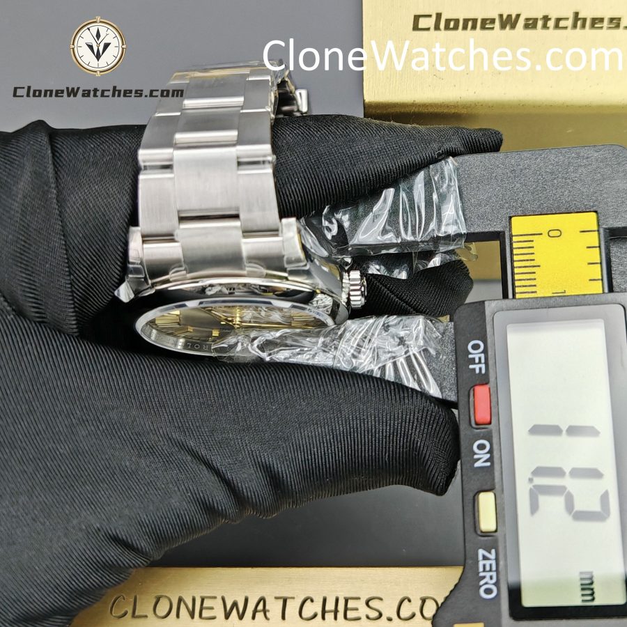 Rolex Super Clone Watches 1:1 Oyster Perpetual Silver Dial 36mm m126000-0001 3230 Movement - Image 16